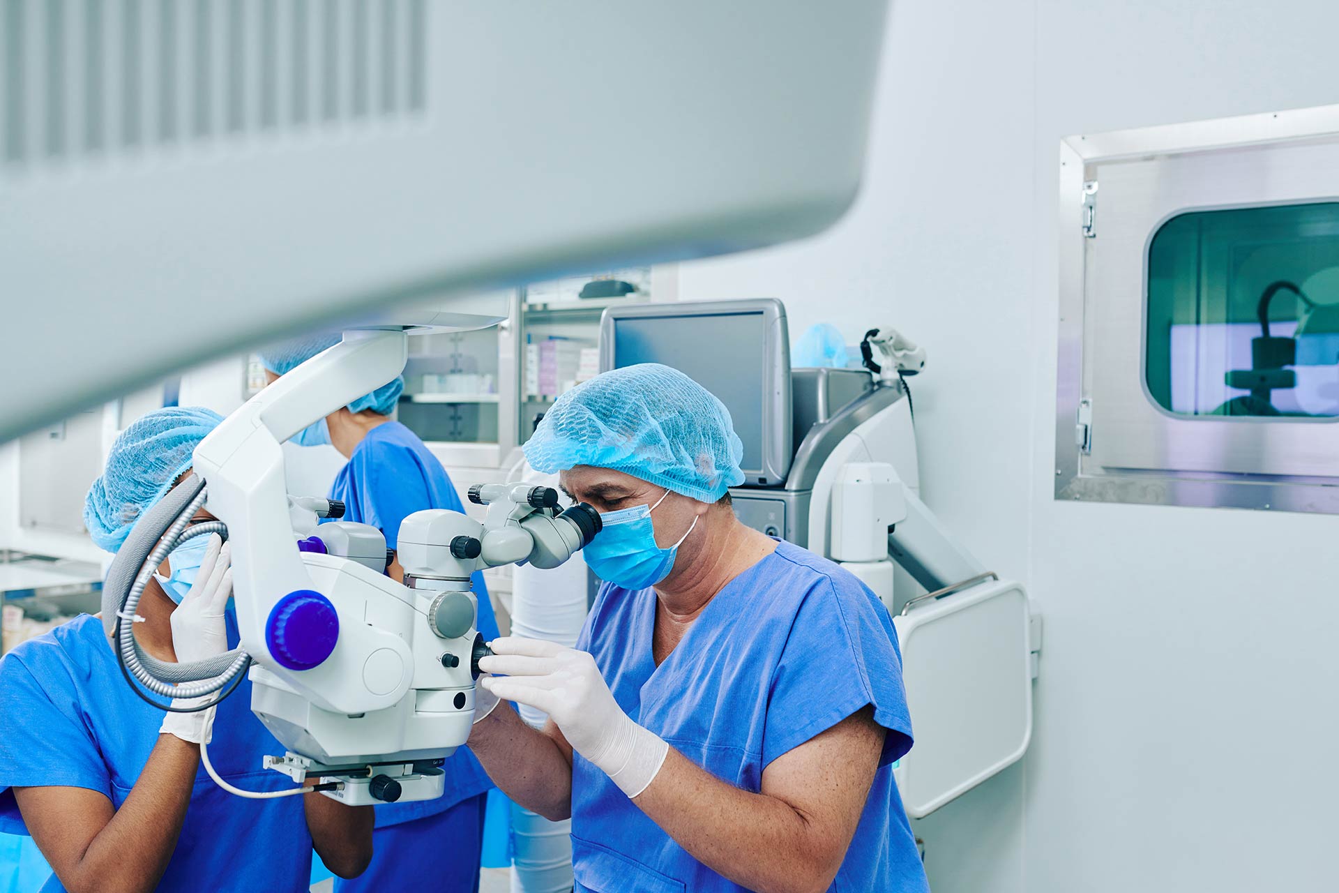 By joining forces, we deliver extensive eye care that emphasizes integrity. Our dedication to ethical standards and mutual responsibility showcases our unwavering commitment to achieving excellence in every aspect of our service delivery.